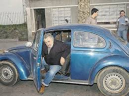 Mujica e l'auto blu